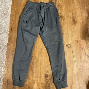 Women’s small under armor grey sweat pants